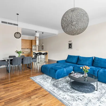 Majestic -150m2 With Iconic Market Square View As R506 Wrocław