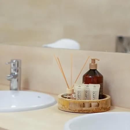 Majestic -150m2 With Iconic Market Square View As R506 Appartement