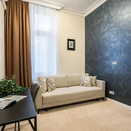 Apartmán Majestic -150m2 With Iconic Market Square View As R506