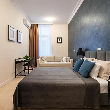 Majestic -150m2 With Iconic Market Square View As R506 Appartement *